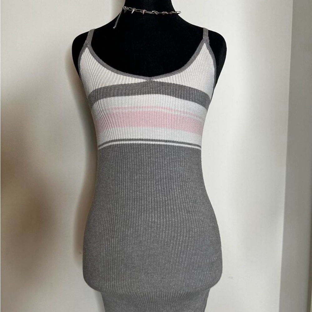 Women's Gray and Pink Striped Top